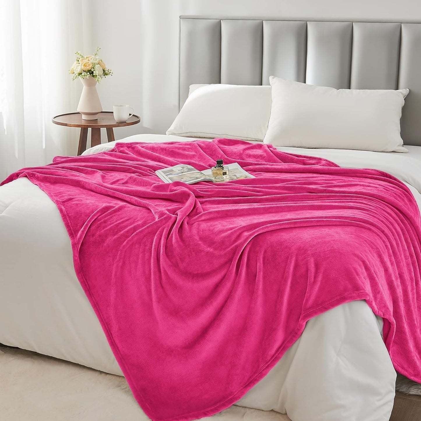 BEDELITE Fleece Blanket Black Throw Blankets for Couch & Bed, Luxury Plush Cozy Fuzzy Blanket 50x60 inches, Super Soft Warm Lightweight Throw Blanket for Travel Camping - Colors A