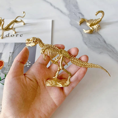 Gold Butterfly Sculpture Solid Metal Insect Ornament Mini Butterfly Figurine for Home Office Garden Desktop Decor