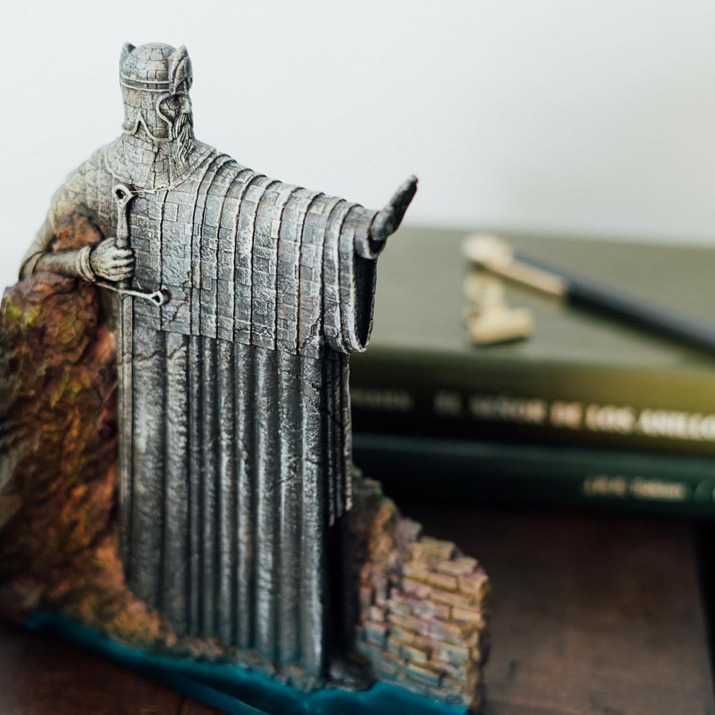 The Lord of The Rings BookEnds | Lord of The Rings Gifts, Lord of The Rings Merchandise, LOTR Gifts