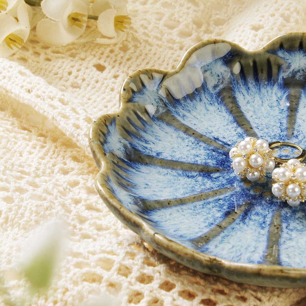JAMEND CLXP Lotus Leaf Shape Decorative Ring Tray, Small Key Bowl, Ceramic Trinket Tray Jewelry Dish Organizing Necklace Earrings, Home Decoration for Mom Best Friend Sister, Pink.