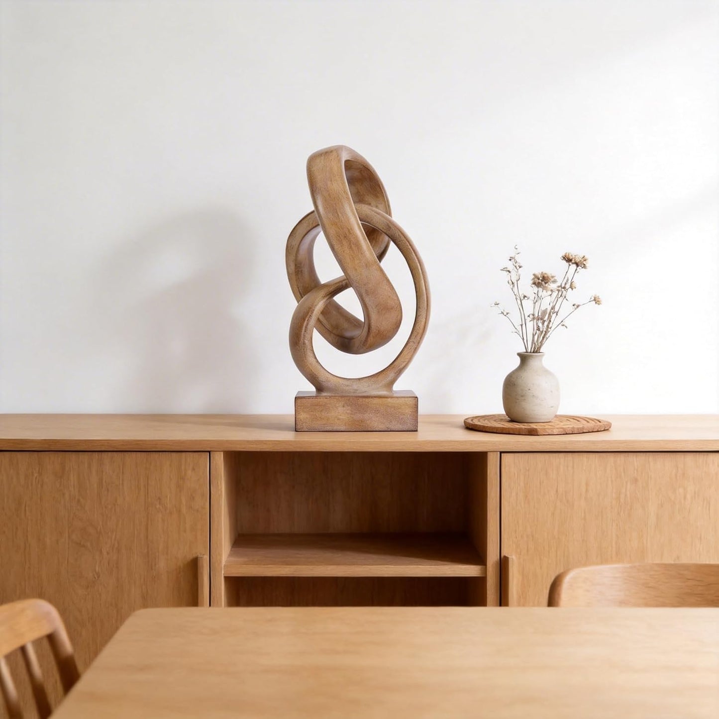 Modern Abstract Knot Sculpture, Artistic Mobius Inspired Resin Decor, Elegant Home and Office Decor, Perfect for Shelves, Desktops, and Mantles, Ideal Gift for Birthdays, Housewarmings (Black)