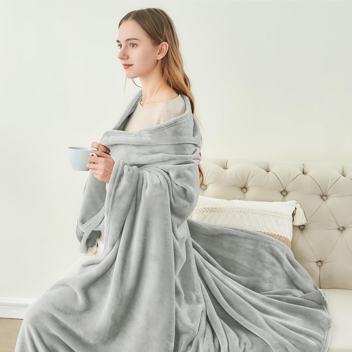 BEDELITE Fleece Blanket Black Throw Blankets for Couch & Bed, Luxury Plush Cozy Fuzzy Blanket 50x60 inches, Super Soft Warm Lightweight Throw Blanket for Travel Camping - Colors A