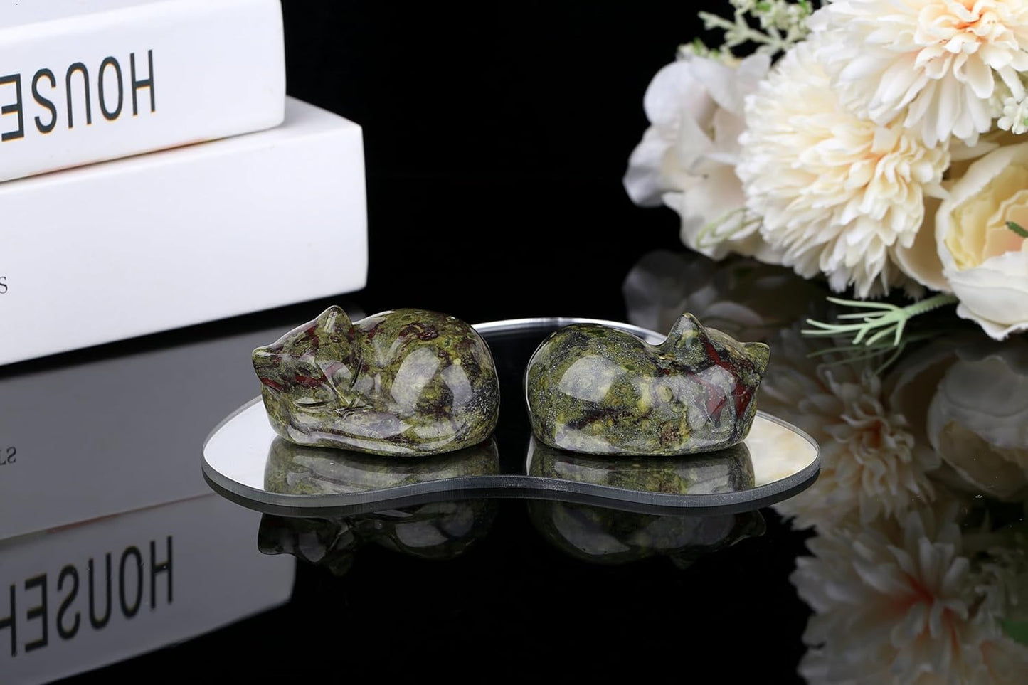 YATOJUZI 2" Cat Decors Statue Opal Moonstones Crystals Opalite Sleeping Cats Gemstone Hand-Carved Cute Animal Figurines Home Office Desk Decor Stocking Stuffers Cat Themed Ornaments Gifts for Women