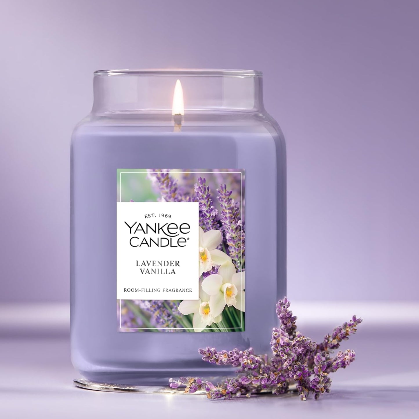 Yankee Candle Lilac Blossoms Scented Candle, 22oz Large Jar with up to 150 Hour Burn Time, Giftable, Birthdays