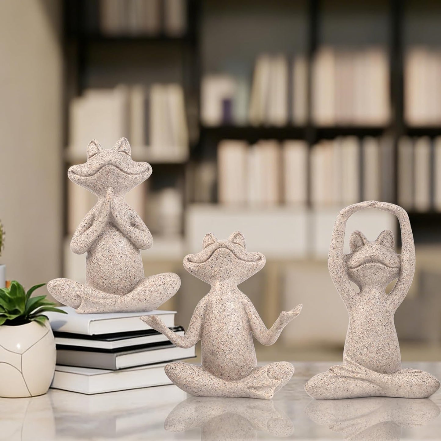 Suoedd Gold Frog Figurines Yoga Decor 3.7In Set of 3 –Frog Yoga Statues for Modern Living Room Desk Table Home Office Bookshelf Shelves Sculptures Decor,Gifts for Mom Women
