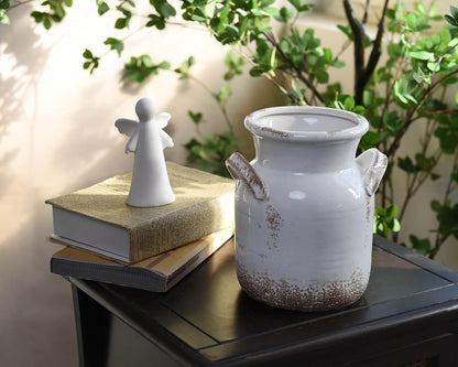 Quoowiit Ceramic Rustic Farmhouse Vase, Distressed Decorative Flower Vases for Home Decor, Ideal Shelf Decor, Green Boho Vase for Living Room Bedroom Kitchen Office Centerpiece Table Decorations