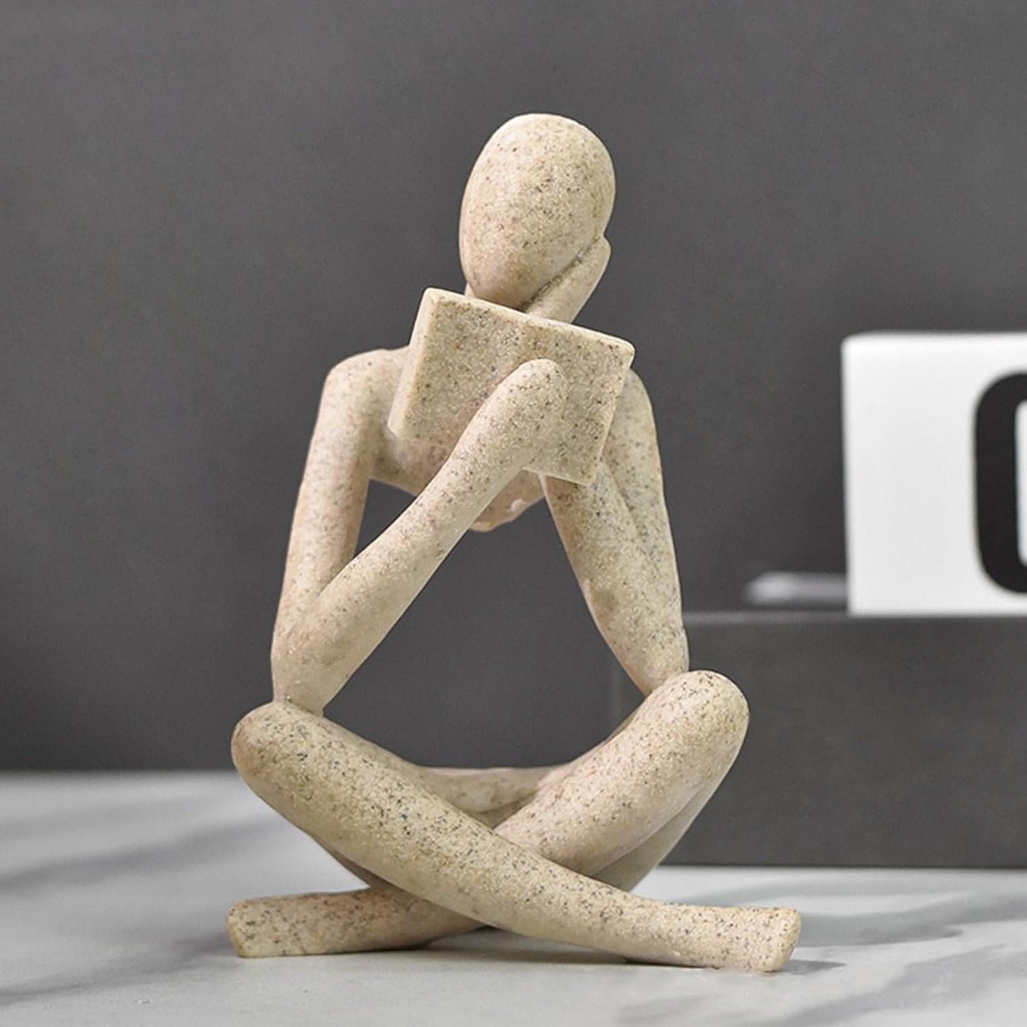 Jinkoozz Reading Women Statue, Thinker Sculptures, Abstract Art Ornament, Modern Aesthetic Figurine Decoration, Suitable for Home Living Room Bedroom Office Shelf Table Desk Bookshelf Decor