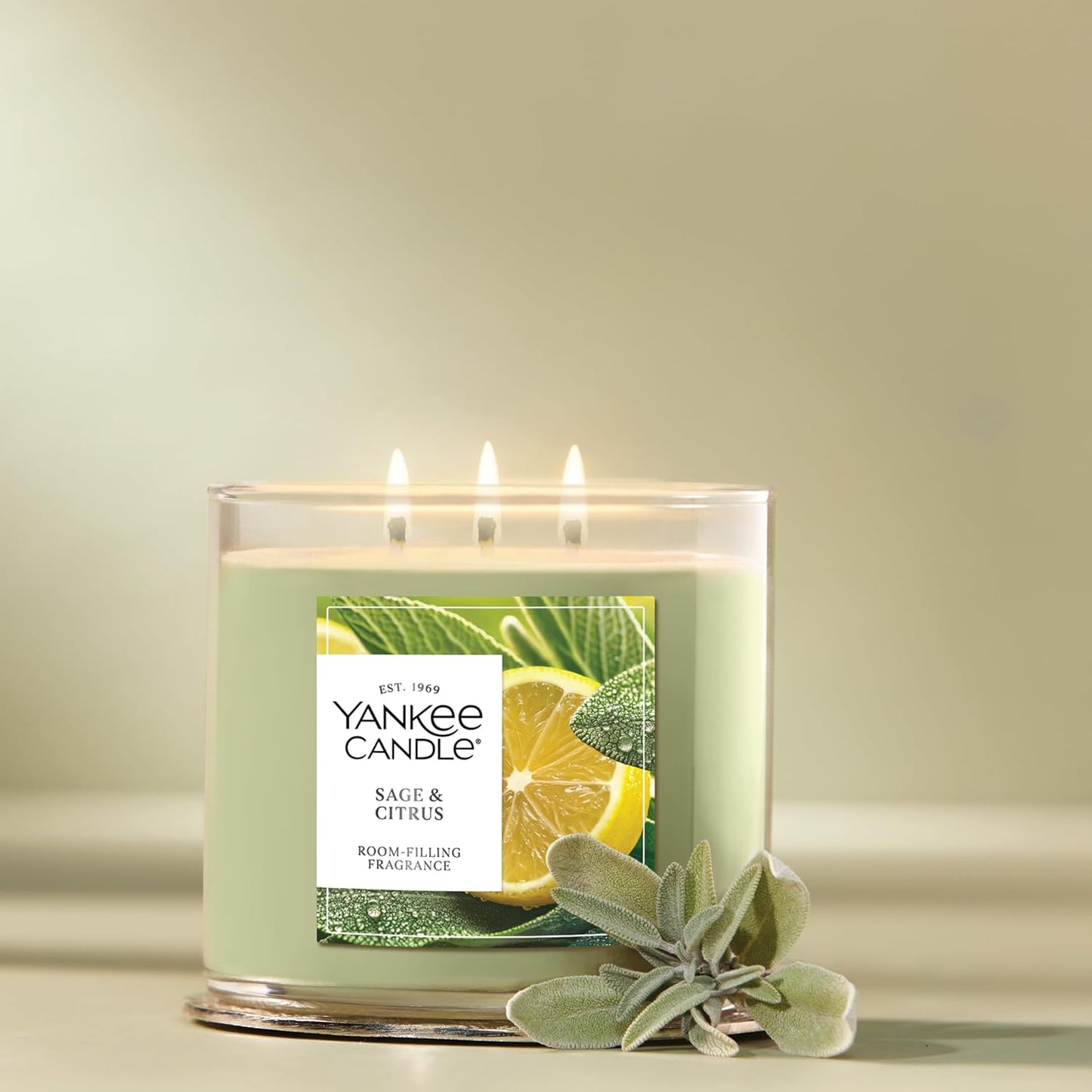 Yankee Candle Large Tumbler Scented Candle with up to 80 Hour Burn Time, Premium Plant Wax Blend for Consistent Burn, 20 oz Tumbler Candle with Room Filling Fragrance, Midsummer's Night