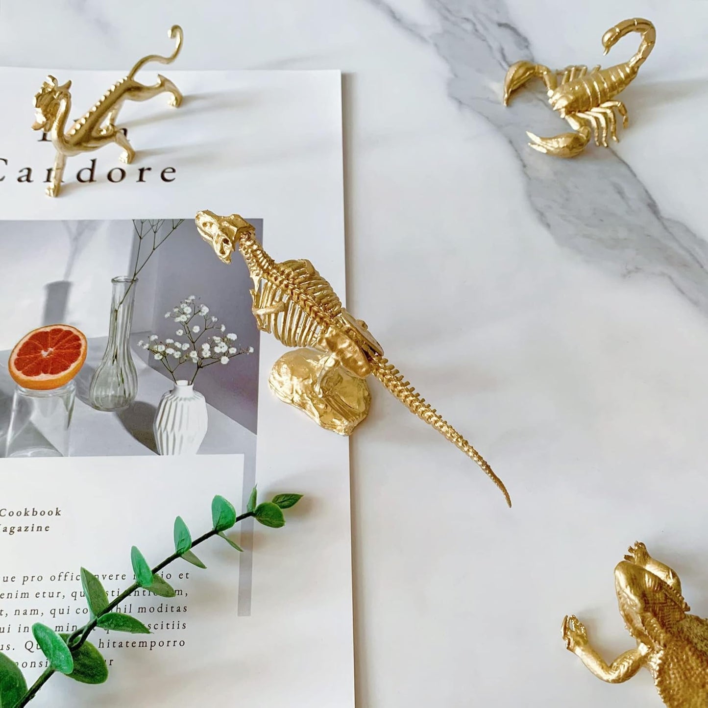 Gold Butterfly Sculpture Solid Metal Insect Ornament Mini Butterfly Figurine for Home Office Garden Desktop Decor