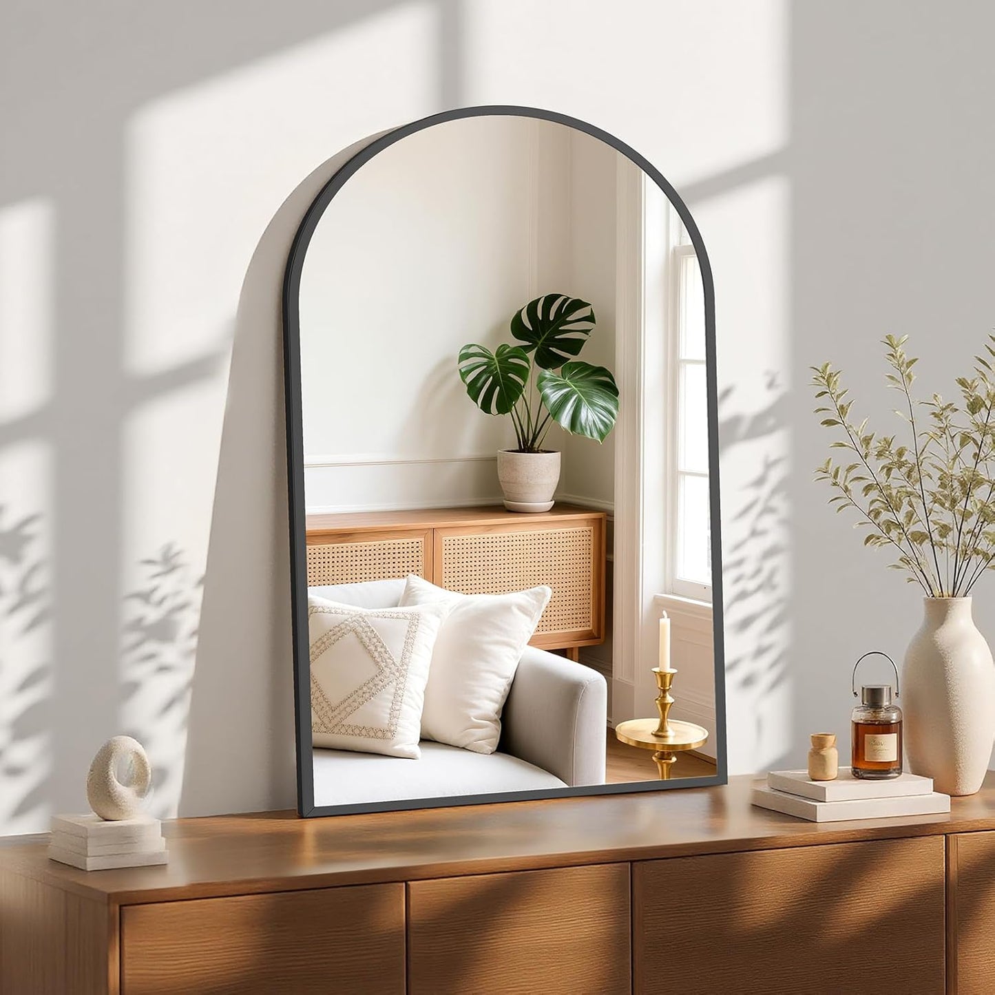 Sweetcrispy 24 Inch Round Wall Mirror with Tempered Glass, Bathroom Mirror Over Sink, Anti-Fog & Waterproof Round Mirror for Bathroom, Entryway, Bedroom, Shatterproof Design, Black