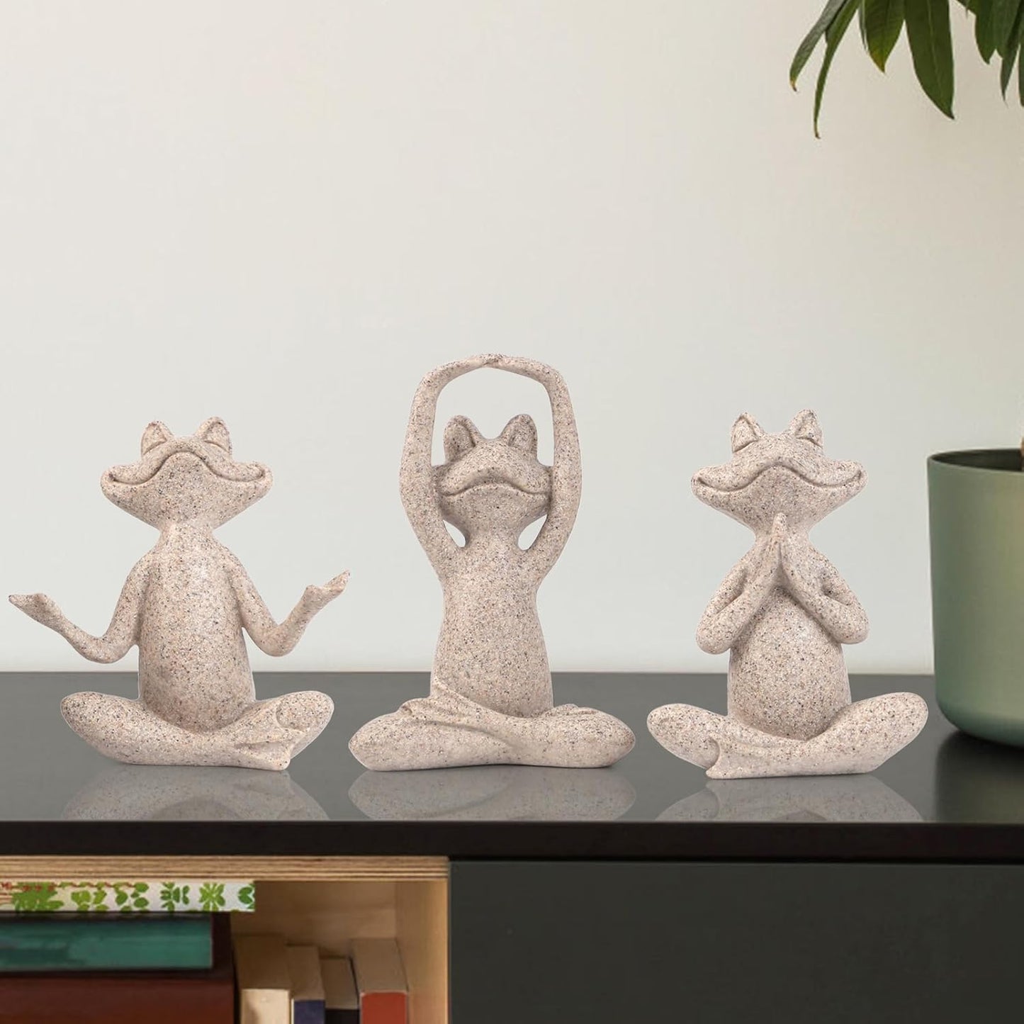 Suoedd Gold Frog Figurines Yoga Decor 3.7In Set of 3 –Frog Yoga Statues for Modern Living Room Desk Table Home Office Bookshelf Shelves Sculptures Decor,Gifts for Mom Women