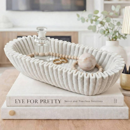 Large Decorative Bowl for Home Decor Long Dough Key Bowls Coffee Table Decor Centerpiece White Ruffle Scalloped Resin Modern Handicraft Bowl for Kitchen Counter Farmhouse Entryway