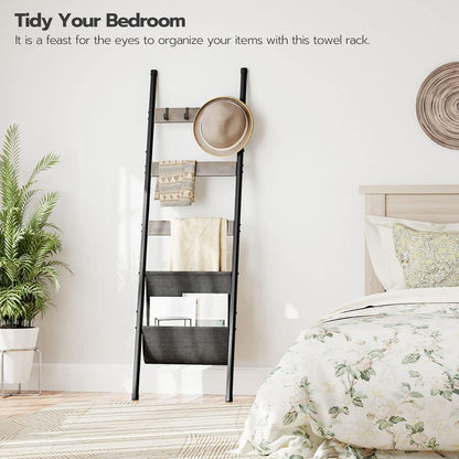 HOOBRO Blanket Ladder, 5 Tier Towel Rack, 17.3" L x 63" H, Wall-Leaning Blanket Rack for Living Room, Decorative Ladder with 4 Hooks and Magazine Pocket, Rustic Brown BF32CJ01