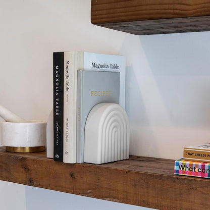 Decorative Concrete Bookends for Heavy Books – Stylish Set of 2, Ideal for Any Bookshelf – Aesthetic Book Holder/Stopper with Anti-Slip Pads for Chic Home, Office, or Library Decor