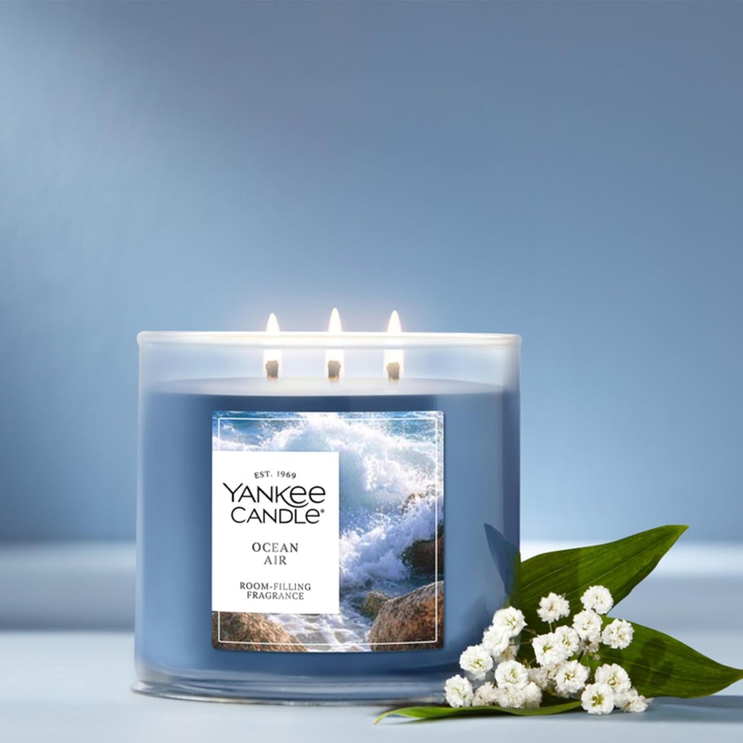 Yankee Candle Large Tumbler Scented Candle with up to 80 Hour Burn Time, Premium Plant Wax Blend for Consistent Burn, 20 oz Tumbler Candle with Room Filling Fragrance, Midsummer's Night