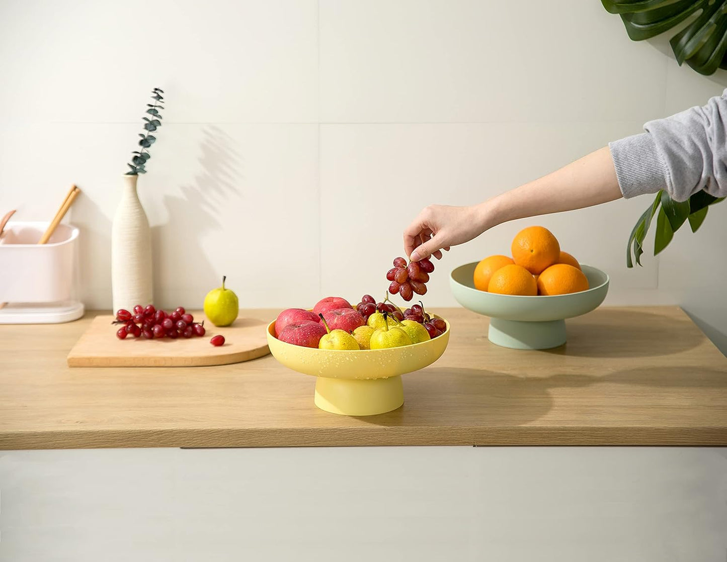 onefitow Fruit bowl Fruit Basket for Kitchen Countertop Storage Baskets Stand Organization, Decor Centerpiece for Kitchen Counter or Dining Room Tables (Pink)