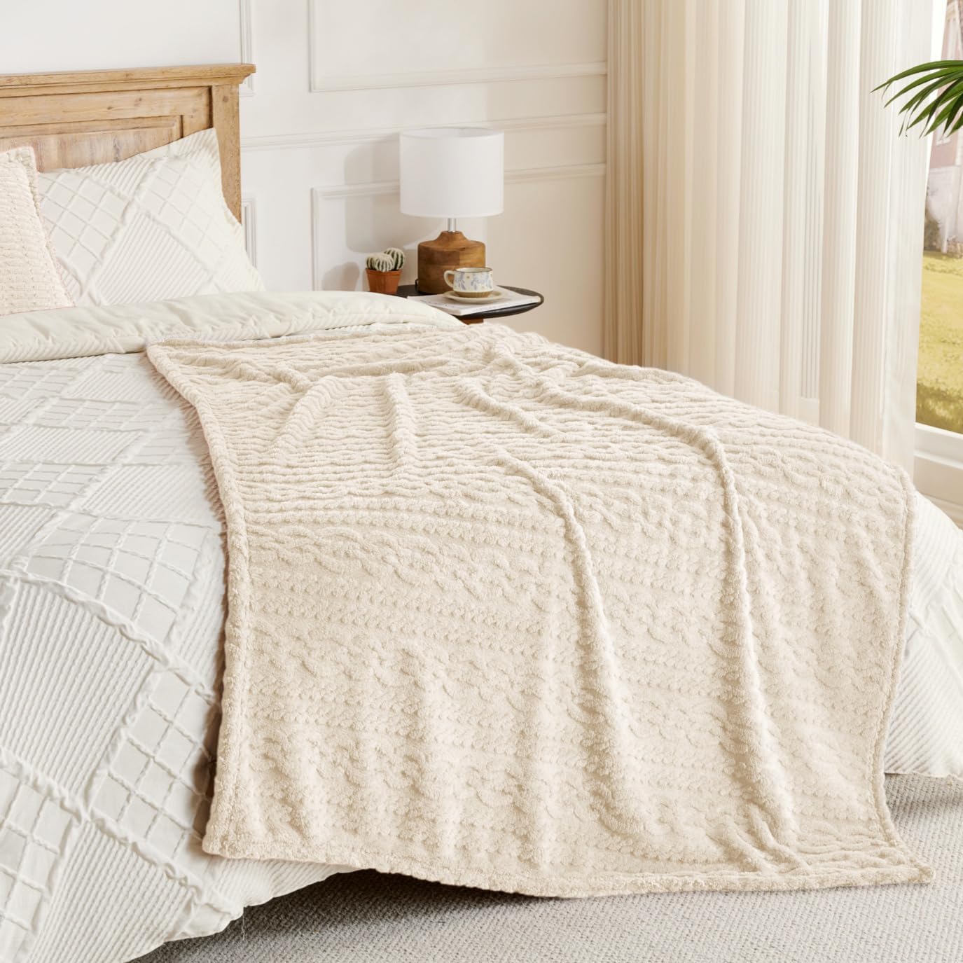 50x70 Inch Rust Throw Blanket - Soft & Fluffy Fleece, Cute & Aesthetic, Perfect for Sofa, Couch, Chair, Bed, Living Room & Bedroom, All-Season Use, Plush & Cozy Decorative Blanket