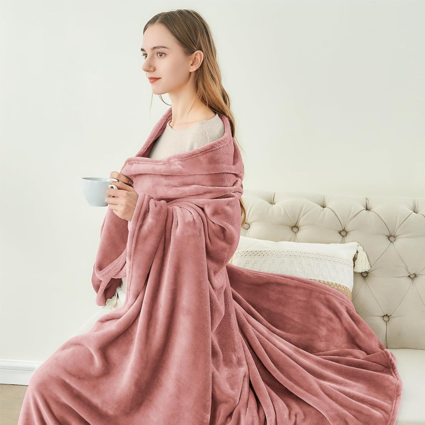 BEDELITE Fleece Blanket Black Throw Blankets for Couch & Bed, Luxury Plush Cozy Fuzzy Blanket 50x60 inches, Super Soft Warm Lightweight Throw Blanket for Travel Camping - Colors A