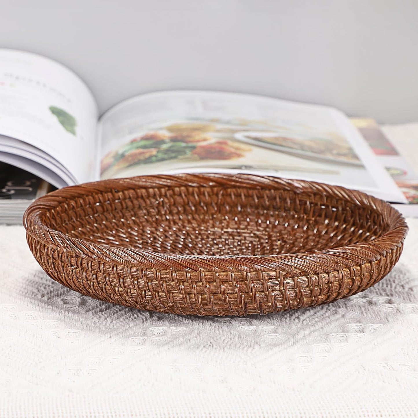 Hipiwe Small Key Basket Bowl for Entryway 7.6" Round Woven Wicker Basket Fruit Serving Tray Woven Basket Wall Decor Rattan Organizer Basket for Keys, Wallet,Whitewash