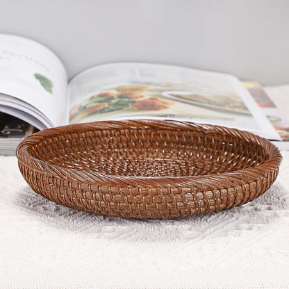 Hipiwe Small Key Basket Bowl for Entryway 7.6" Round Woven Wicker Basket Fruit Serving Tray Woven Basket Wall Decor Rattan Organizer Basket for Keys, Wallet,Whitewash