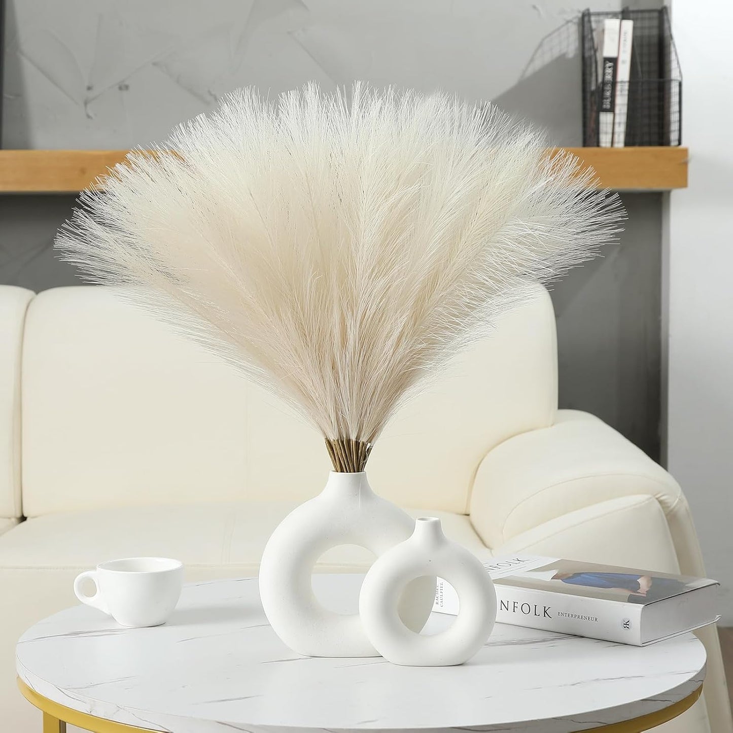 UREYMX Faux Pampas Grass Decor 17.7 Inch 6pcs, Artificial Pampas Grass Fluffy Home Decor, Short Vase Room Decor pompous Grass Flower Arrangement for Boho Home Wedding Decoration (Black)