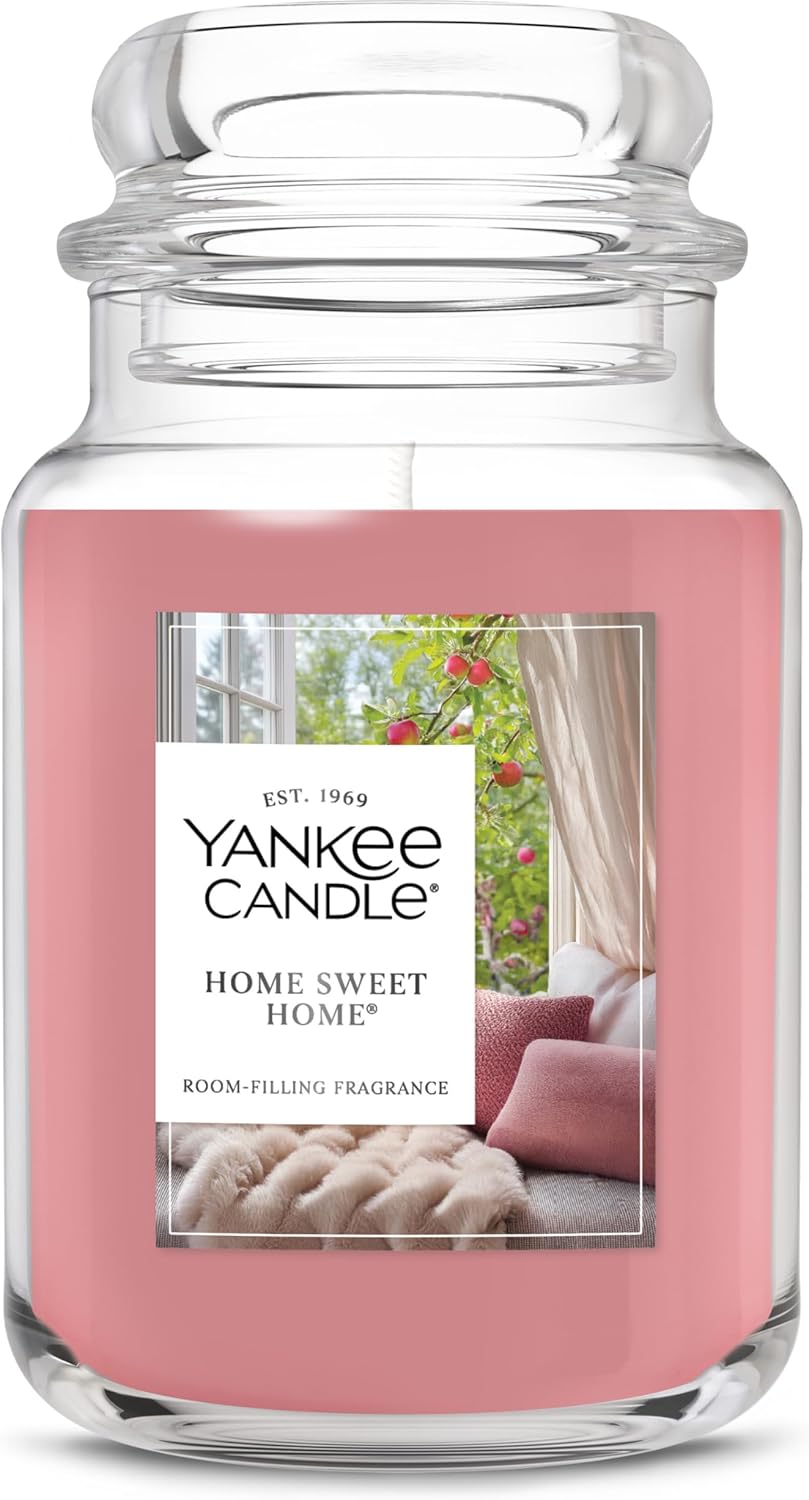 Yankee Candle Sugared Cinnamon Apple, Scented Candle, 22oz Large Jar with up to 150 Hour Burn Time, Giftable