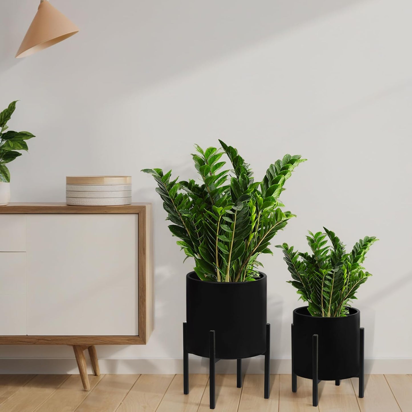 ARNIS Modern Plant Pots, Set of 2 Large Planters with Stand, Decorative Planters, Metal Pots with Drainage Holes for Living Room, Office, Garden or Balcony, 8.25 &10.5 Inch, Dirt