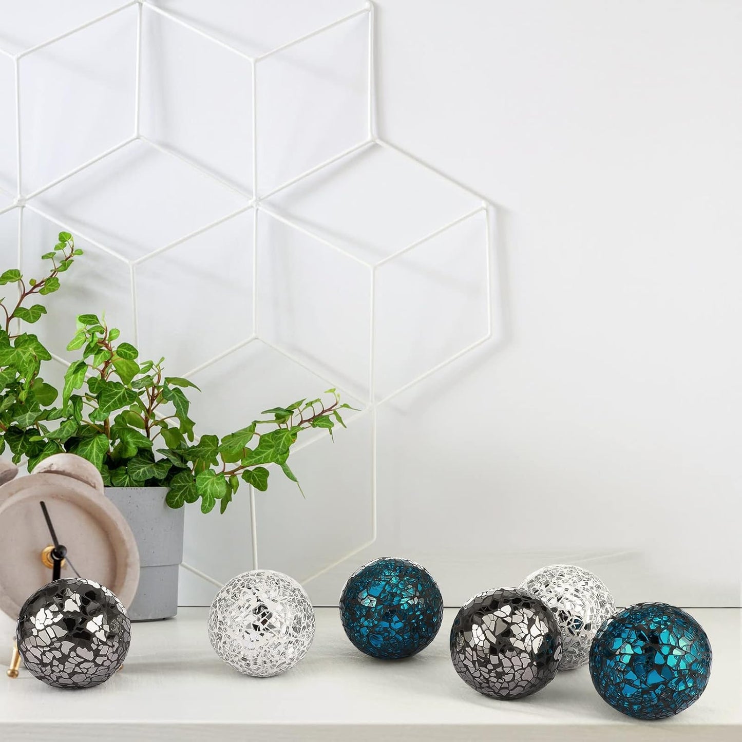 Cunhill 6 Pieces Decorative Balls for Bowls 6.5 cm / 2.5 Inch Orbs Glass Balls for Centerpiece Bowls Mosaic Sphere for Home Decoration Dining Table Christmas Party (White,Red,Reddish Black)