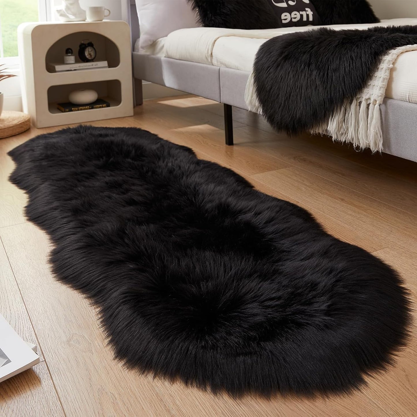 EasyJoy Ultra Soft Fluffy/Fuzzy Shaggy Area Rug Faux Fur Chair Cover Seat Pad for Bedroom Floor Sofa Living Room (2 x 6 ft Sheepskin, Beige)