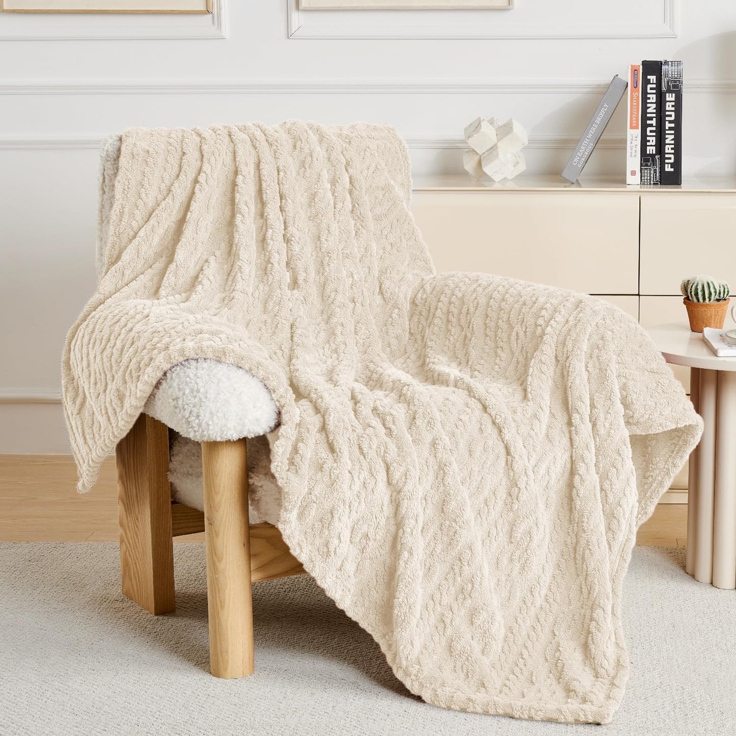 50x70 Inch Rust Throw Blanket - Soft & Fluffy Fleece, Cute & Aesthetic, Perfect for Sofa, Couch, Chair, Bed, Living Room & Bedroom, All-Season Use, Plush & Cozy Decorative Blanket