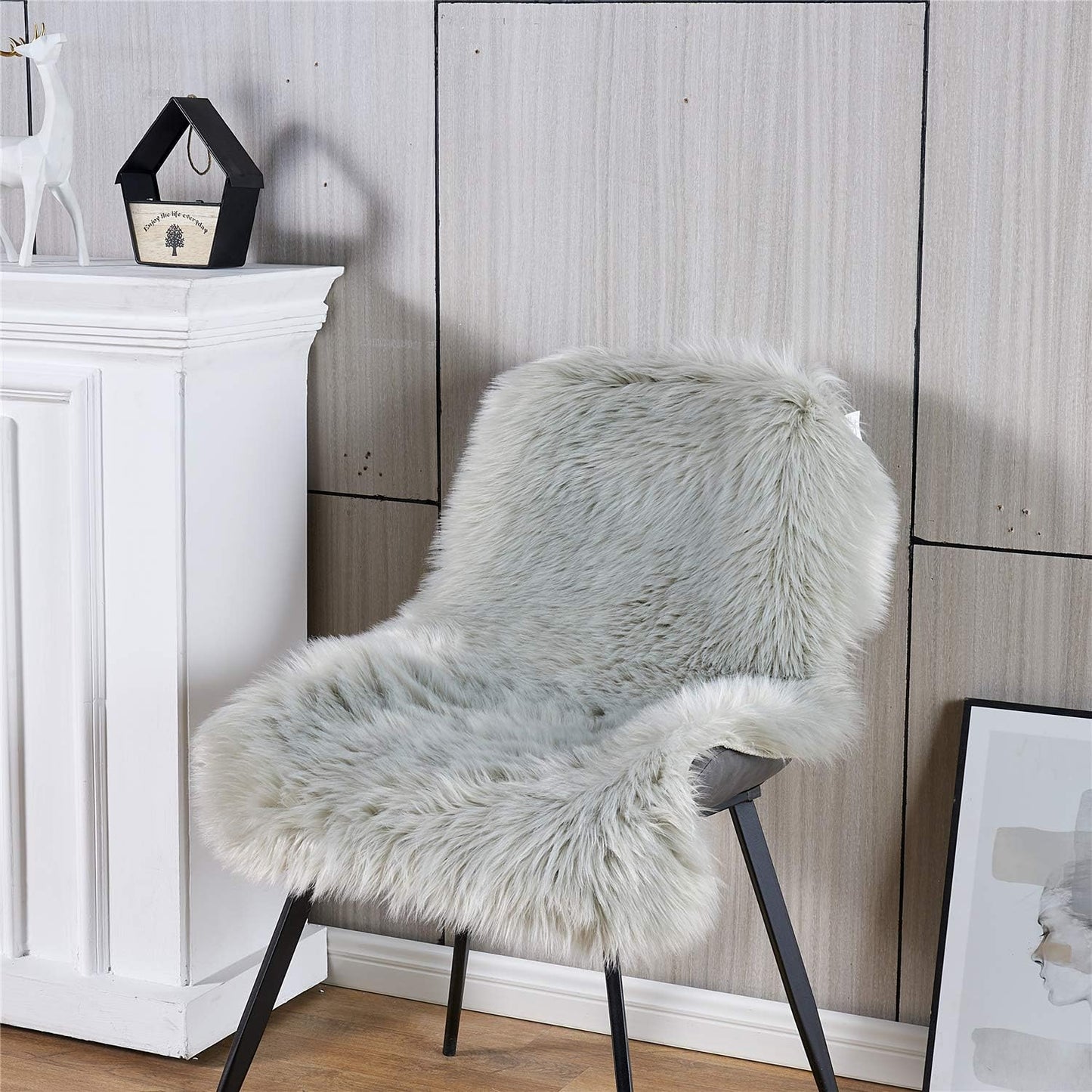 EasyJoy Ultra Soft Fluffy/Fuzzy Shaggy Area Rug Faux Fur Chair Cover Seat Pad for Bedroom Floor Sofa Living Room (2 x 6 ft Sheepskin, Beige)