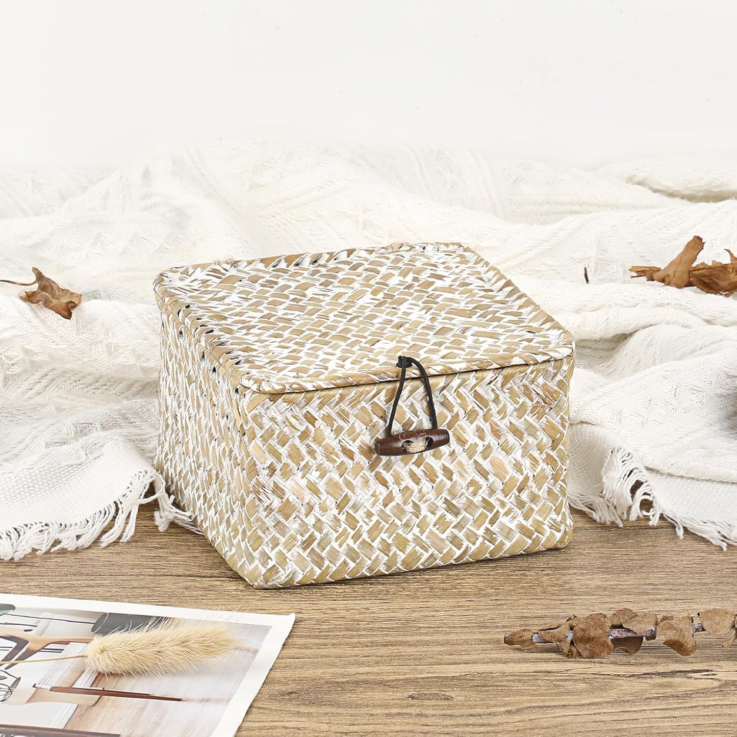 Hipiwe Seagrass Basket with Lid Wicker Storage Basket Square Handwoven Decorative Baskets Box for Shelf Multipurpose Household Baskets Home Decor,X-small