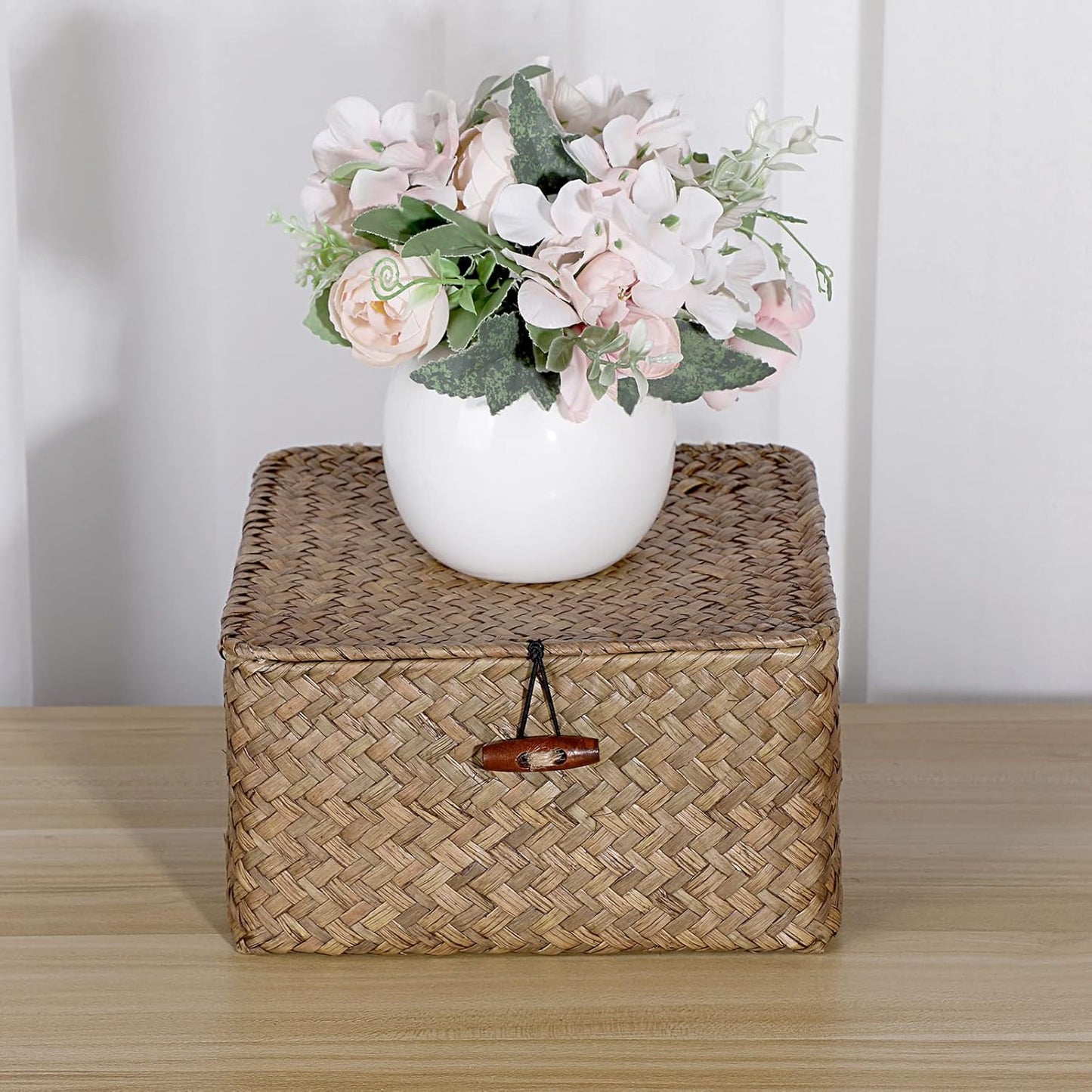 Hipiwe Seagrass Basket with Lid Wicker Storage Basket Square Handwoven Decorative Baskets Box for Shelf Multipurpose Household Baskets Home Decor,X-small