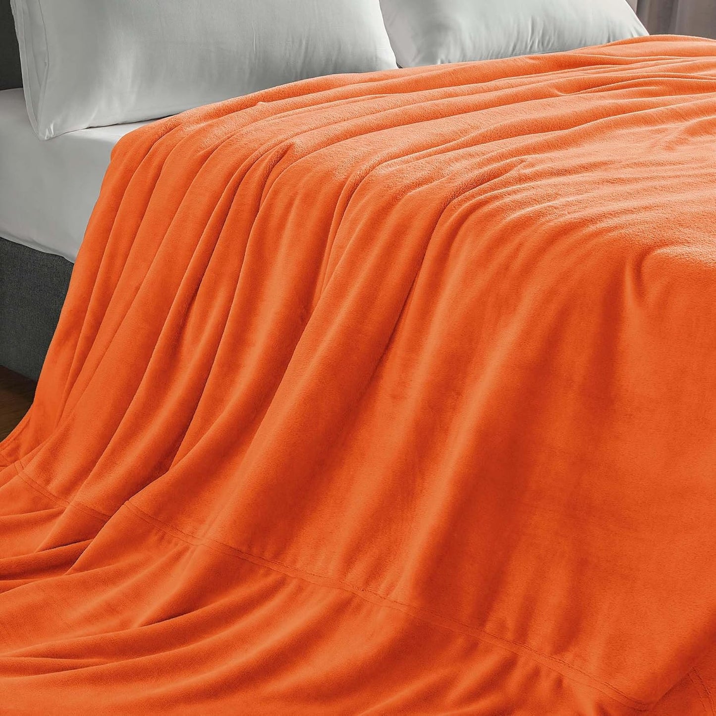 BEDELITE Fleece Blanket Black Throw Blankets for Couch & Bed, Luxury Plush Cozy Fuzzy Blanket 50x60 inches, Super Soft Warm Lightweight Throw Blanket for Travel Camping - Colors B
