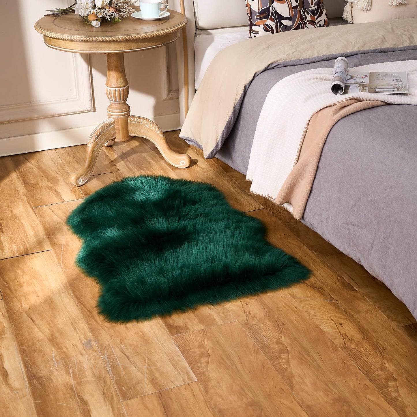 EasyJoy Ultra Soft Fluffy/Fuzzy Shaggy Area Rug Faux Fur Chair Cover Seat Pad for Bedroom Floor Sofa Living Room (2 x 6 ft Sheepskin, Beige)