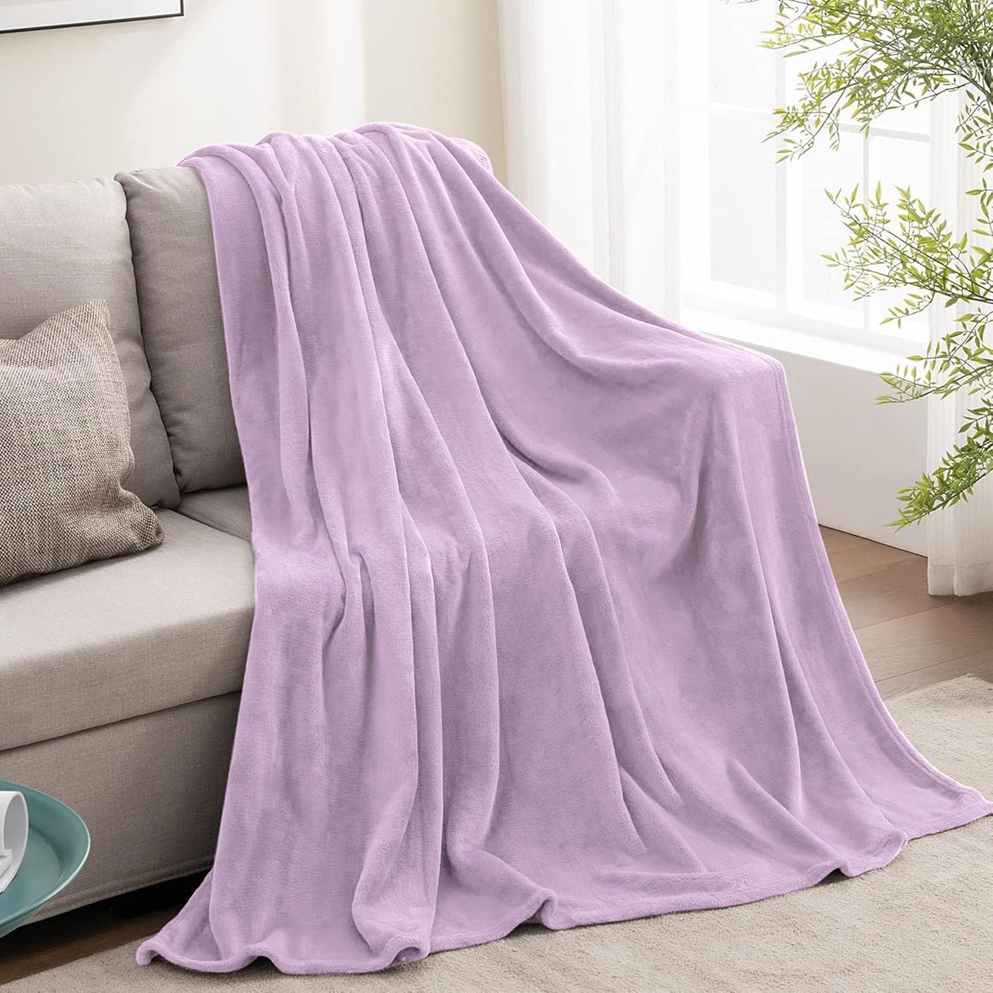 BEDELITE Fleece Blanket Black Throw Blankets for Couch & Bed, Luxury Plush Cozy Fuzzy Blanket 50x60 inches, Super Soft Warm Lightweight Throw Blanket for Travel Camping - Colors A