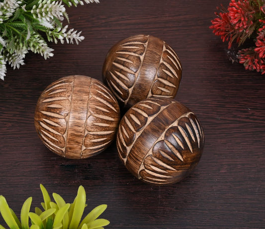 EDHAS Decorative Mango Wood Round Balls Set of 3 for Centerpiece or Individual Use Ideal for Use in Tray Bowl or Basket Decor