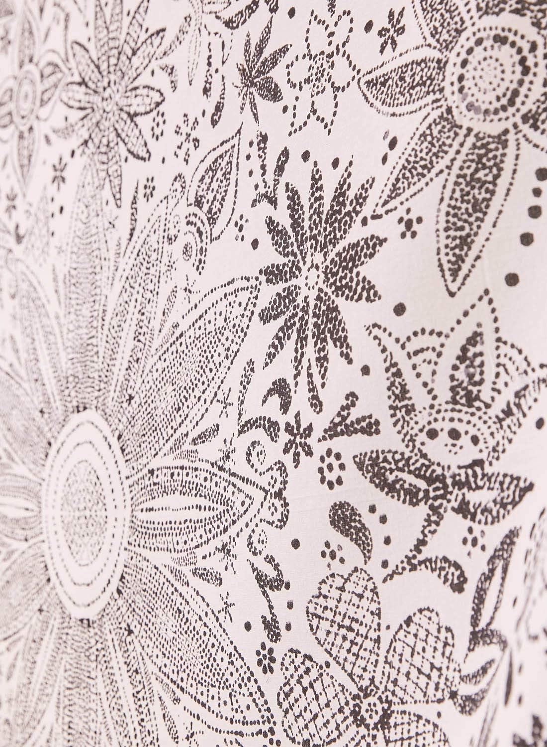 Neasow Bohemian Tapestry Wall Hanging, Beige White Floral Tapestry with Dotted Daisy Medallion Print Bedroom Boho Hippie Home Decor, 36×48 inches