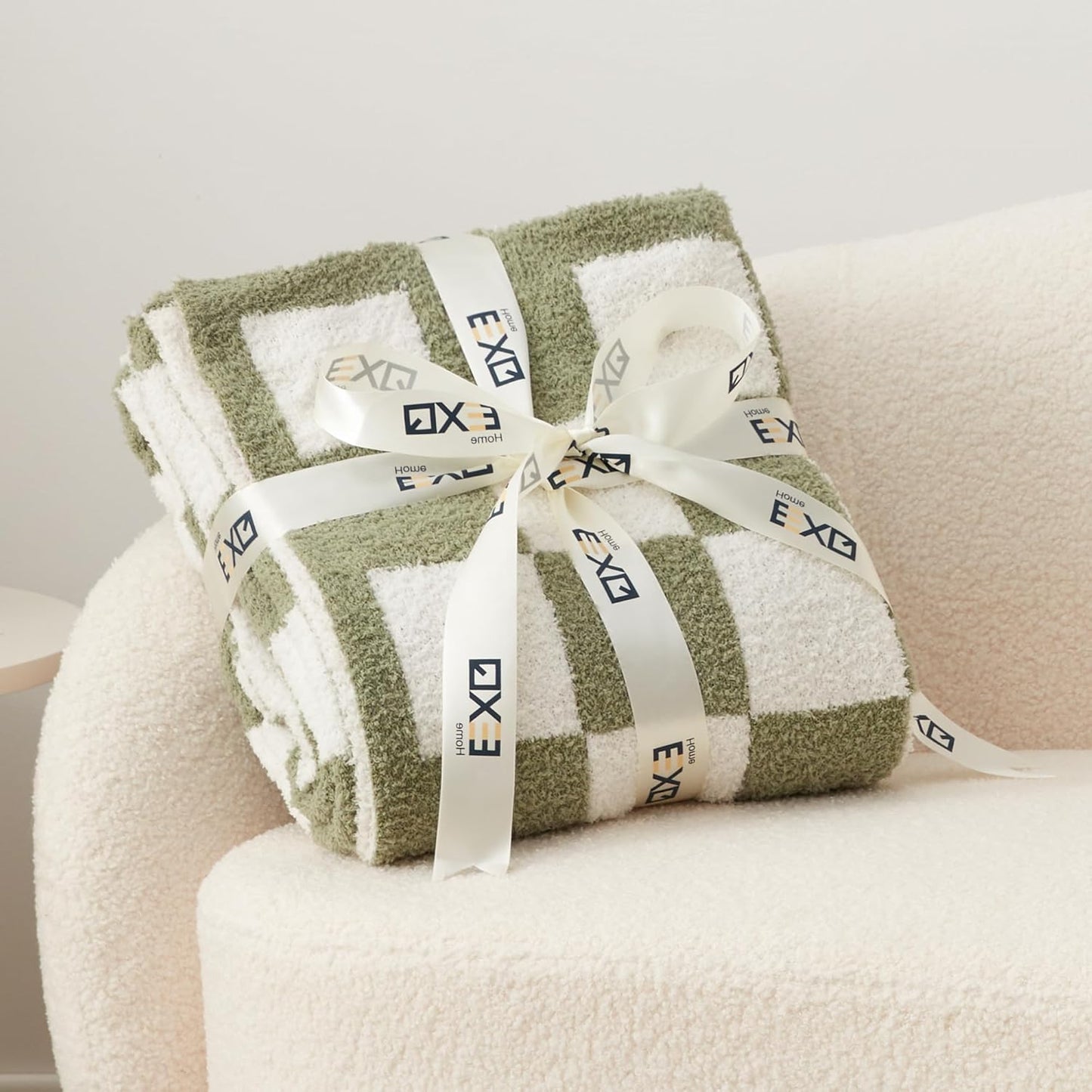 EXQ Home Fleece Throw Blanket for Couch or Bed - 3D Imitation Turtle Shell Jacquard Decorative Blankets - Cozy Soft Lightweight Fuzzy Flannel Blanket Suitable for All Seasons(50"×60",Beige)