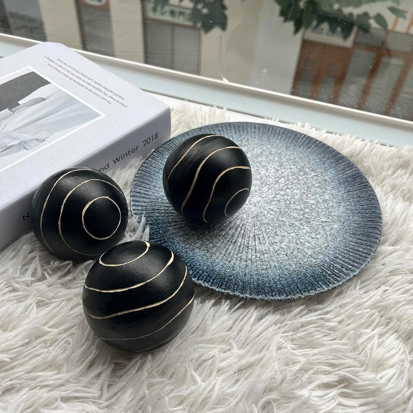 Set of 6 Decorative Orbs for Bowls and Vases - Circle Pattern - Resin Round Sphere Balls for Living, Dining Room Coffee Table Centerpiece Home Decor