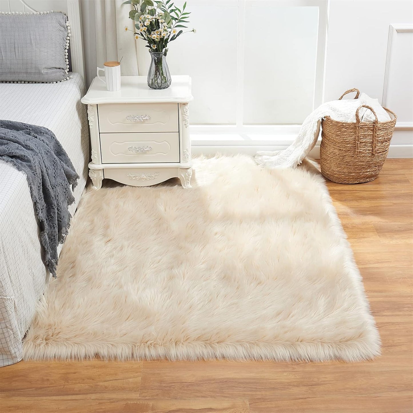 EasyJoy Ultra Soft Fluffy/Fuzzy Shaggy Area Rug Faux Fur Chair Cover Seat Pad for Bedroom Floor Sofa Living Room (2 x 6 ft Sheepskin, Beige)