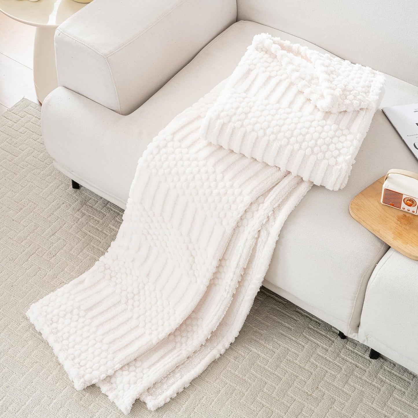 50x70 Inch Rust Throw Blanket - Soft & Fluffy Fleece, Cute & Aesthetic, Perfect for Sofa, Couch, Chair, Bed, Living Room & Bedroom, All-Season Use, Plush & Cozy Decorative Blanket