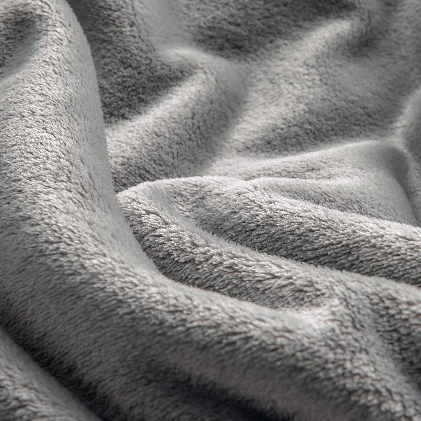 BEDELITE Fleece Blanket Black Throw Blankets for Couch & Bed, Luxury Plush Cozy Fuzzy Blanket 50x60 inches, Super Soft Warm Lightweight Throw Blanket for Travel Camping - Colors B