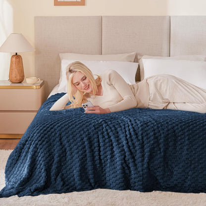 EXQ Home Fleece Throw Blanket for Couch or Bed - 3D Imitation Turtle Shell Jacquard Decorative Blankets - Cozy Soft Lightweight Fuzzy Flannel Blanket Suitable for All Seasons(50"×60",Beige)