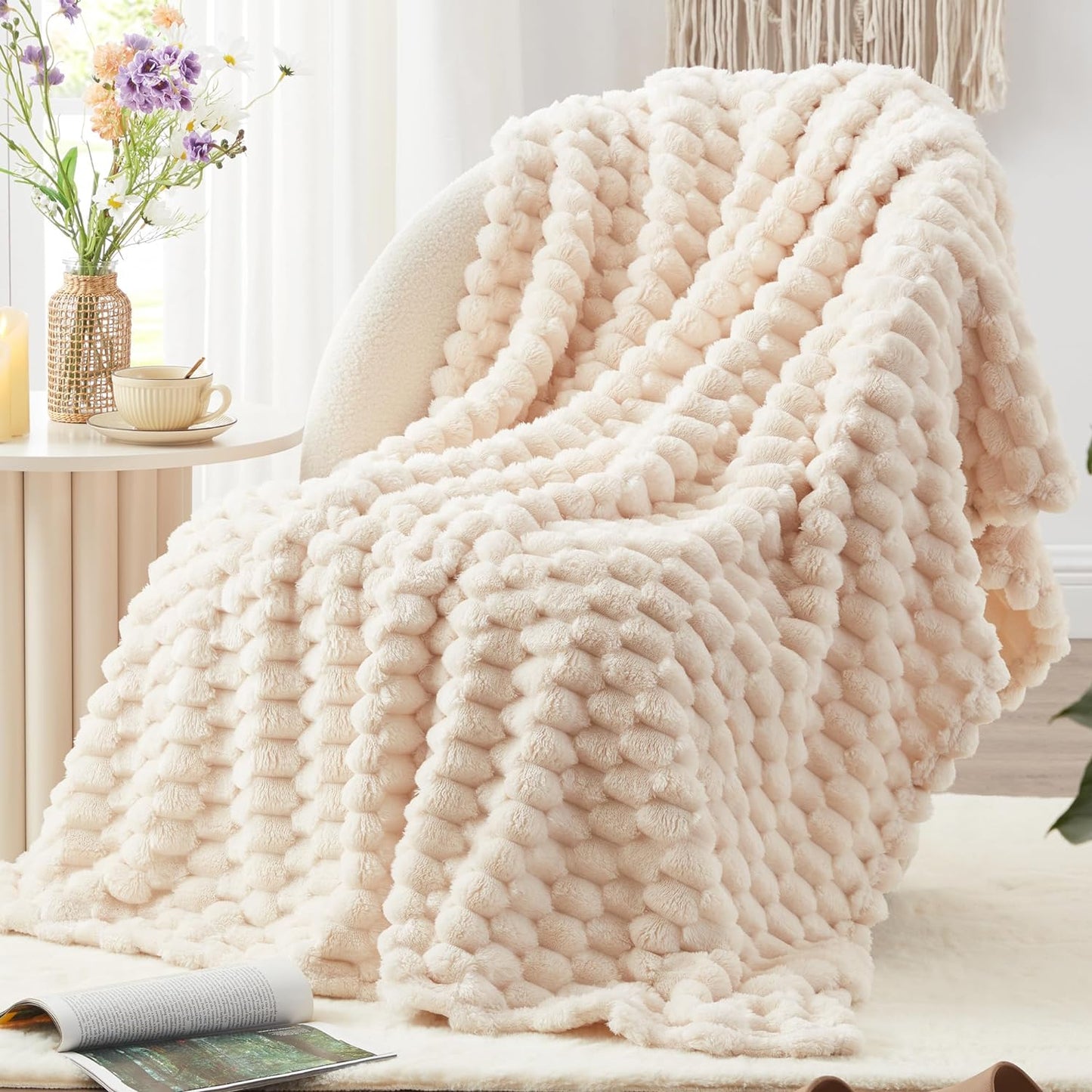 EXQ Home Fleece Throw Blanket for Couch or Bed - 3D Imitation Turtle Shell Jacquard Decorative Blankets - Cozy Soft Lightweight Fuzzy Flannel Blanket Suitable for All Seasons(50"×60",Beige)