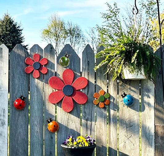 Metal Garden Wall Art Decorative Set of 4 Cute Ladybugs Outdoor Wall Sculptures