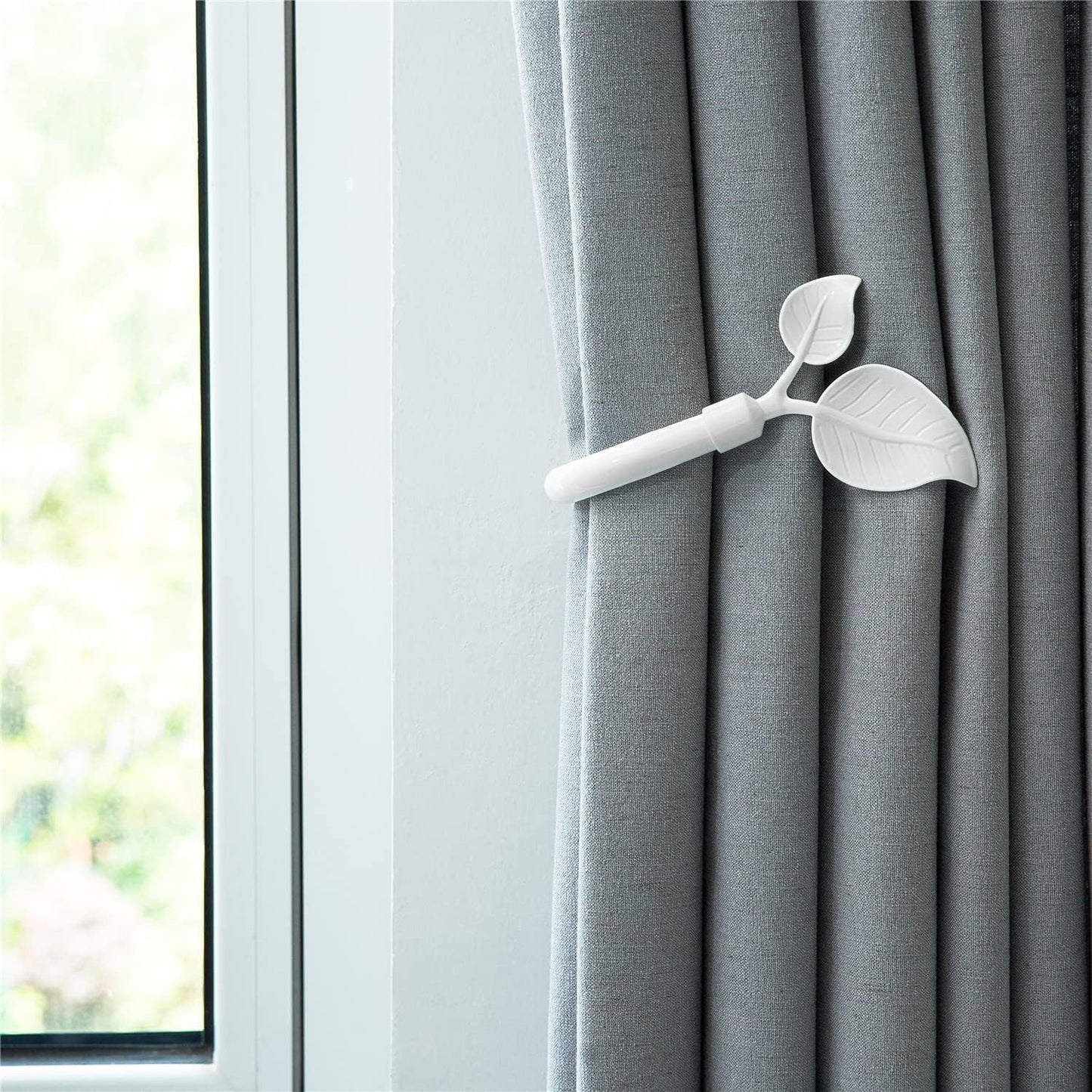 HIKMLK Leaf Shaped Curtain Tieback Holdbacks 2pcs, Handmade Metal Curtain Side Holders for Wall, Curtain Hook Pull Backs for Drapes Window Decoration