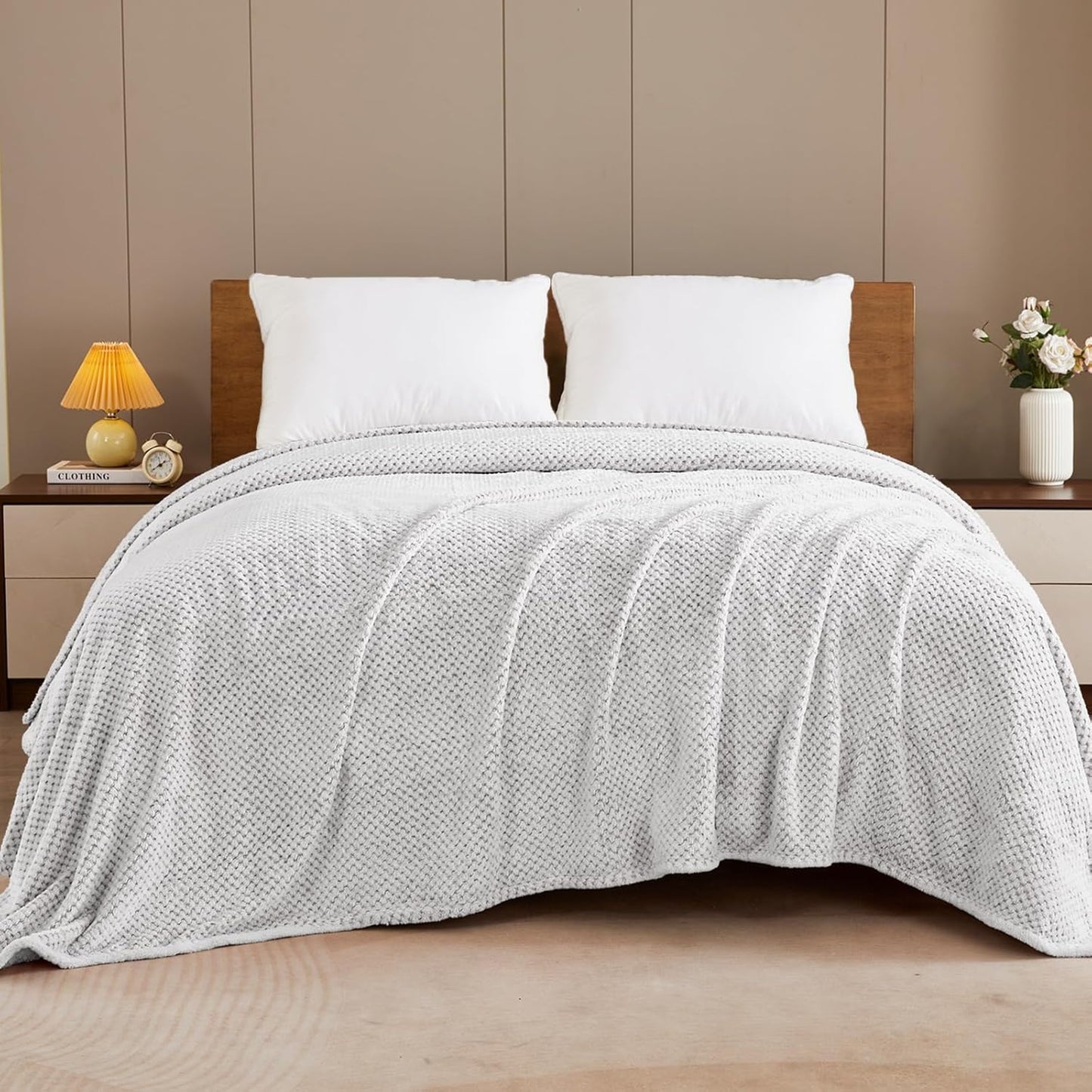 Exclusivo Mezcla Fleece Throw Blanket Extra Large, Super Soft and Warm Blankets for Couch, Sofa and Bed Waffle Textured, Cozy, Fuzzy and Lightweight (Slate Blue, 50x70 Inches)