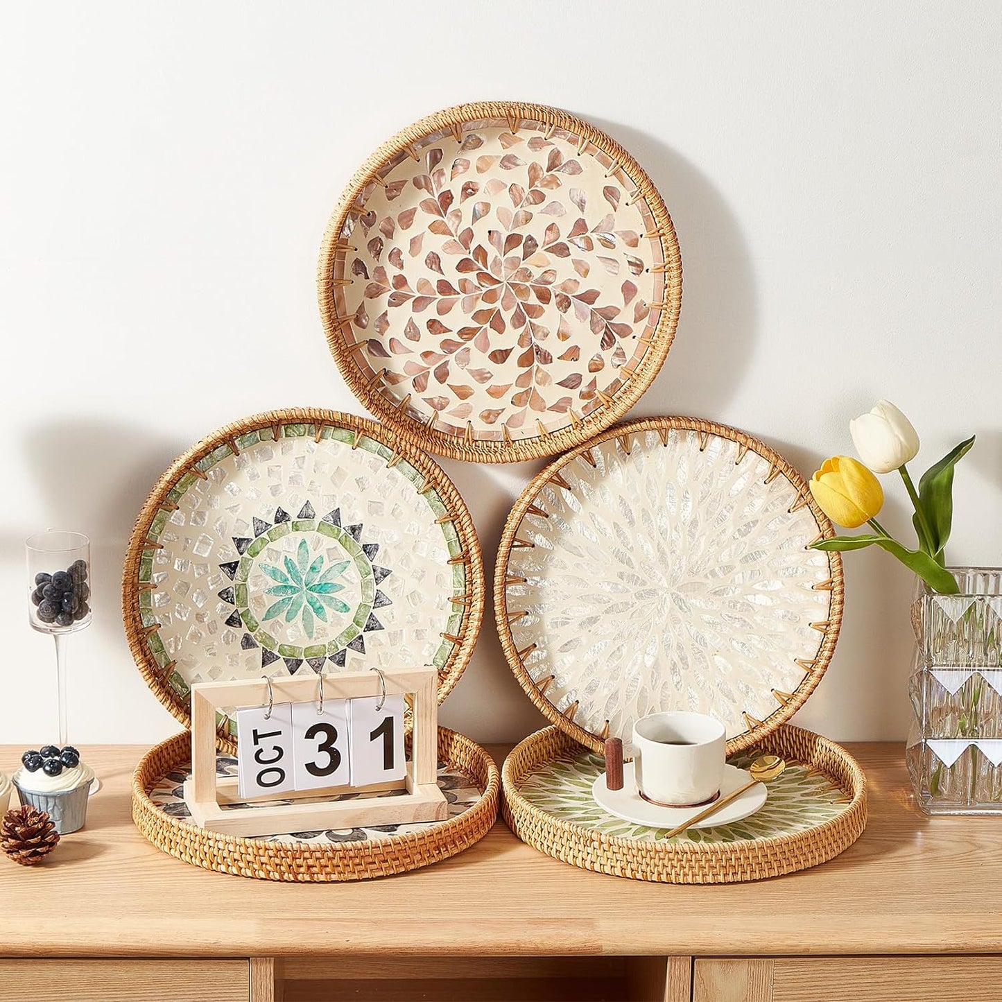 Round Rattan Tray with Mother of Pearl Inlay, Rattan Serving Tray with Wooden Base, Decorative Wicker Basket for Table Decor, Storage and Display of Coffee Bread Food Fruit (Leaf)