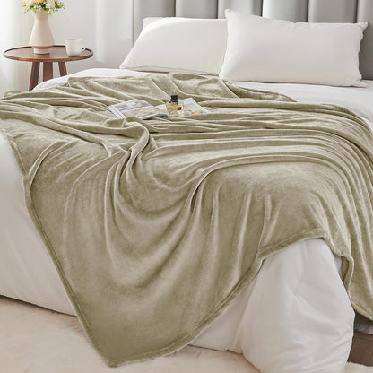 BEDELITE Fleece Blanket Black Throw Blankets for Couch & Bed, Luxury Plush Cozy Fuzzy Blanket 50x60 inches, Super Soft Warm Lightweight Throw Blanket for Travel Camping - Colors B
